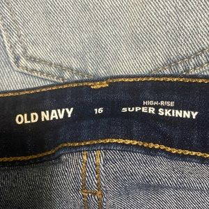 Old navy high rise super skinny blue jeans!